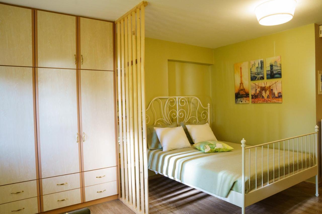 Yiannis Apartments 1 Янина Экстерьер фото