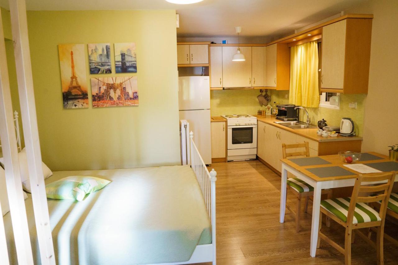 Yiannis Apartments 1 Янина Экстерьер фото